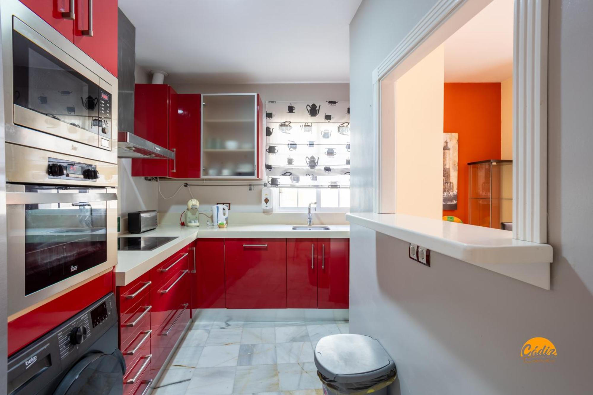 Red Home By Cadiz Time מראה חיצוני תמונה